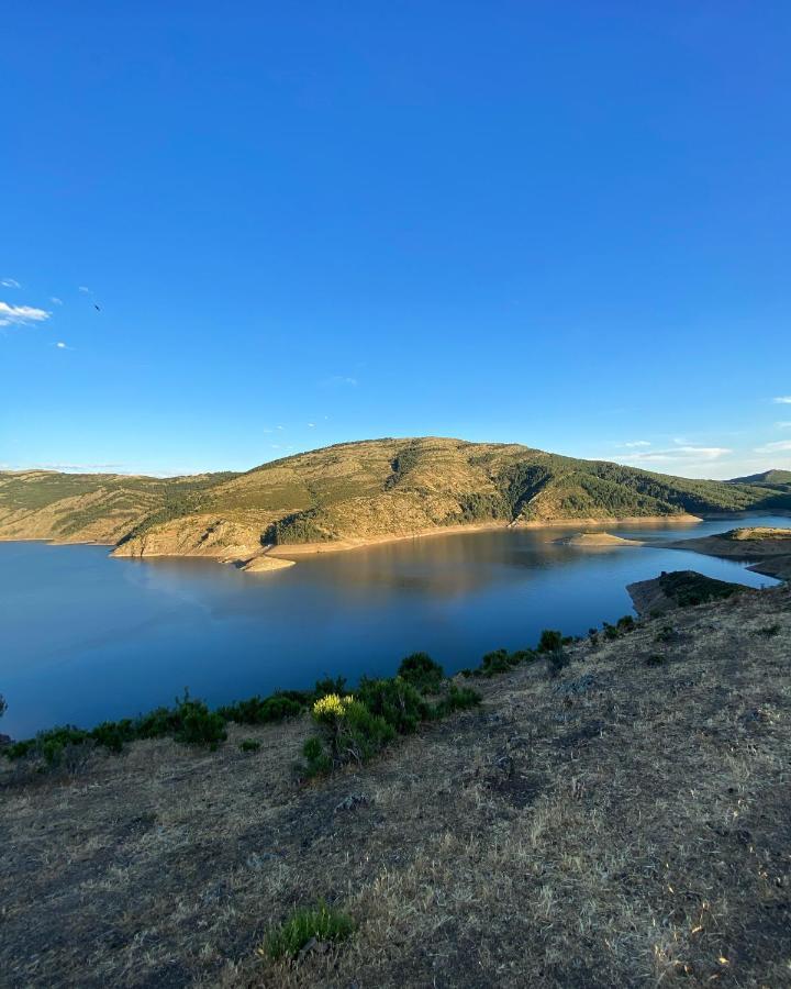 El Lago Cervera de Buitrago المظهر الخارجي الصورة