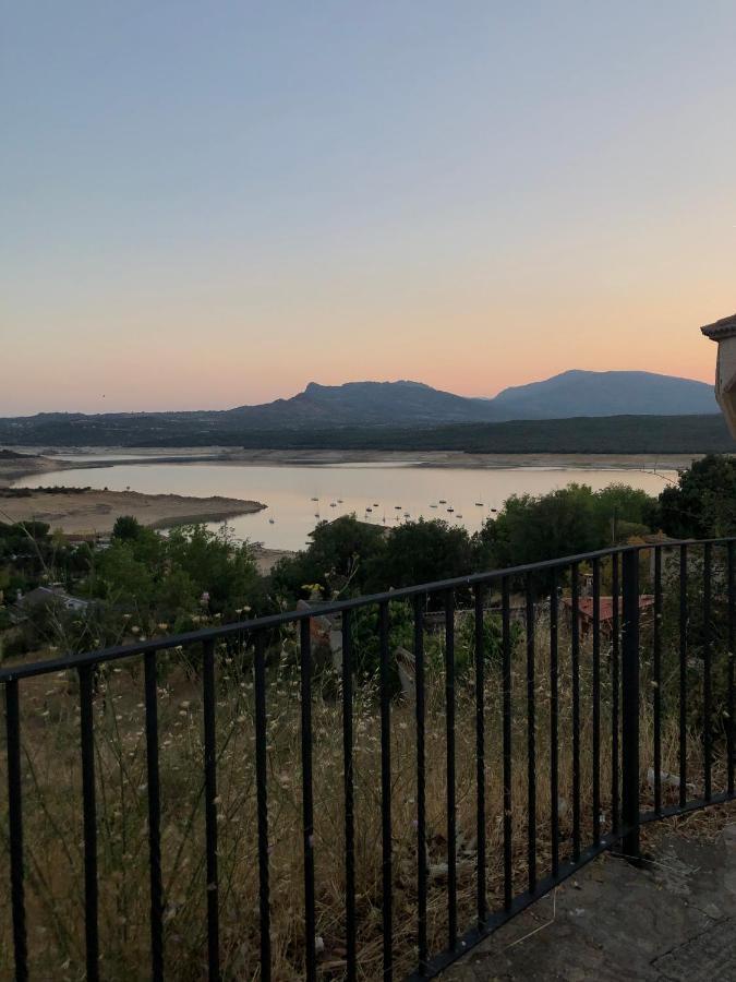 El Lago Cervera de Buitrago المظهر الخارجي الصورة